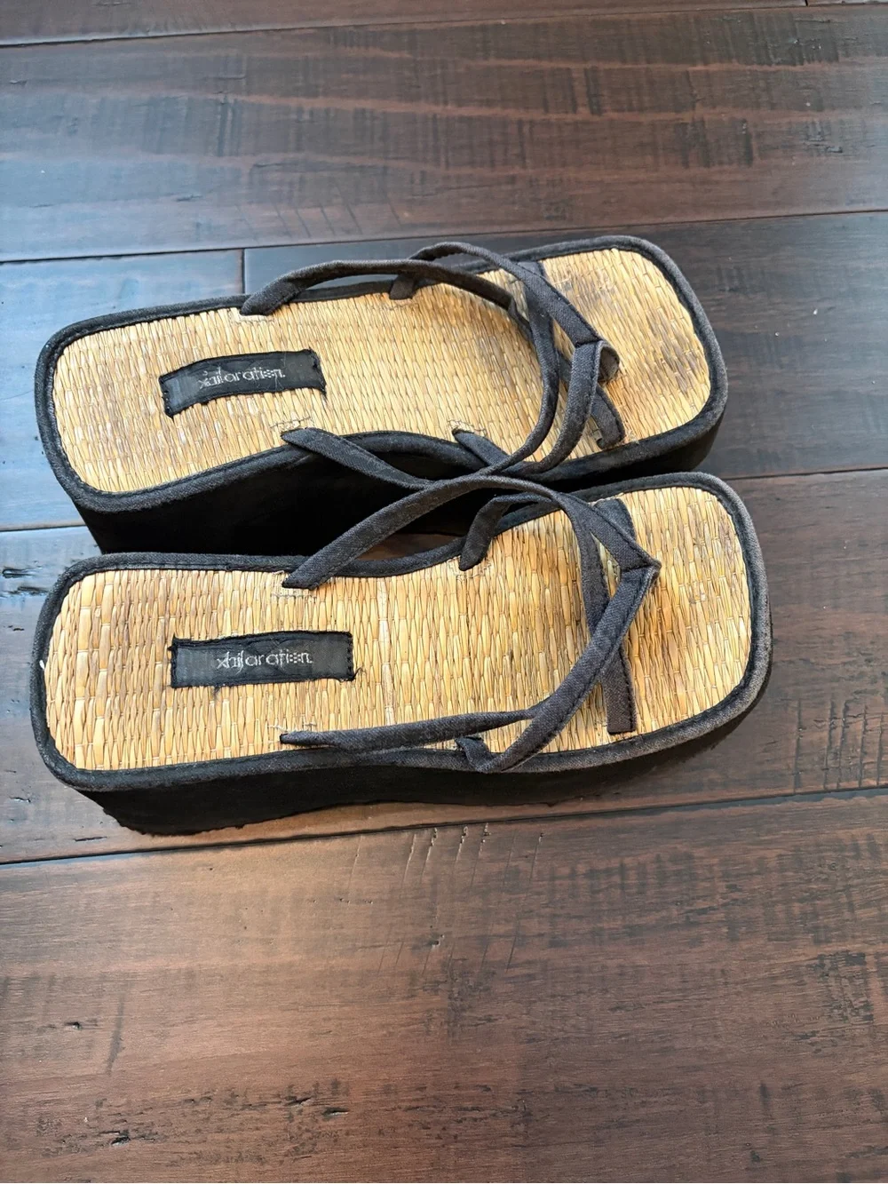Vintage 90’s Y2K Black Platform Sandals with Straw Insole 2000’s